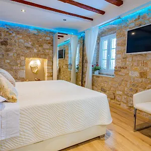 4* Gasthof & Stars Free Parking