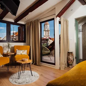 4* Guest house Old Town Stars With Free Parking